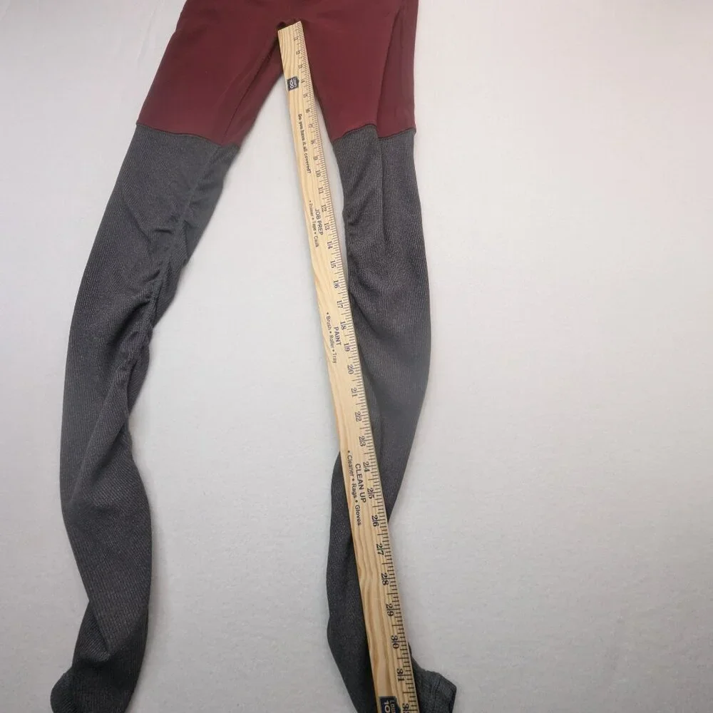 ALO Yoga Goddess Legging Size Small Burgundy Color